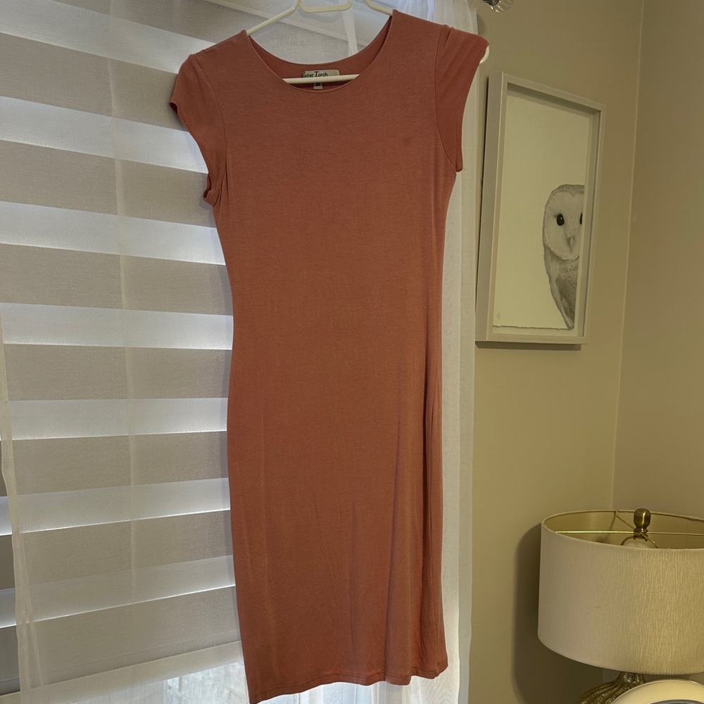 Slim Fit Mauve Midi Dress with Cap Sleeves